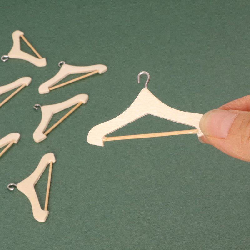 Dollhouse Miniature Wooden Hanger Pocket Furniture Model Life Scene Accessories