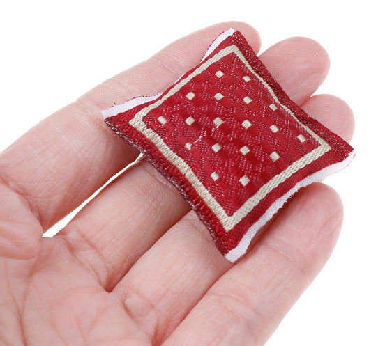 112 Dollhouse DIY Mini Furniture 4x4cm Cushion
