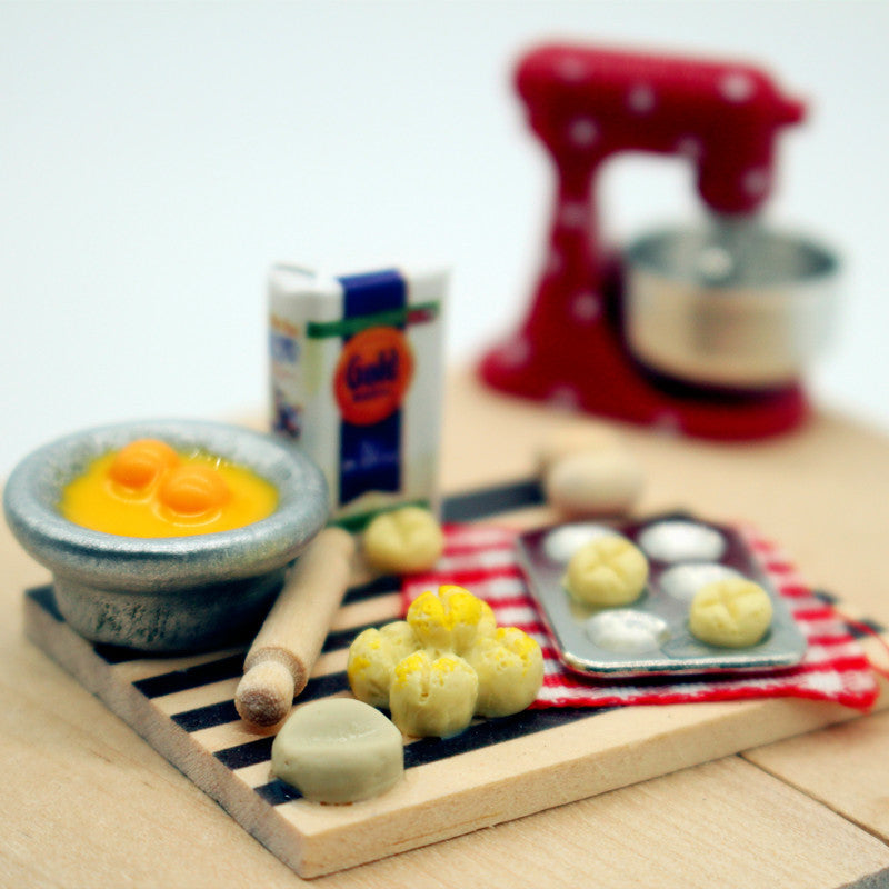 Dollhouse Miniature Food Pastry Making Table Egg Milk Bread Cutting Board Chopping Board Model Shooting Props