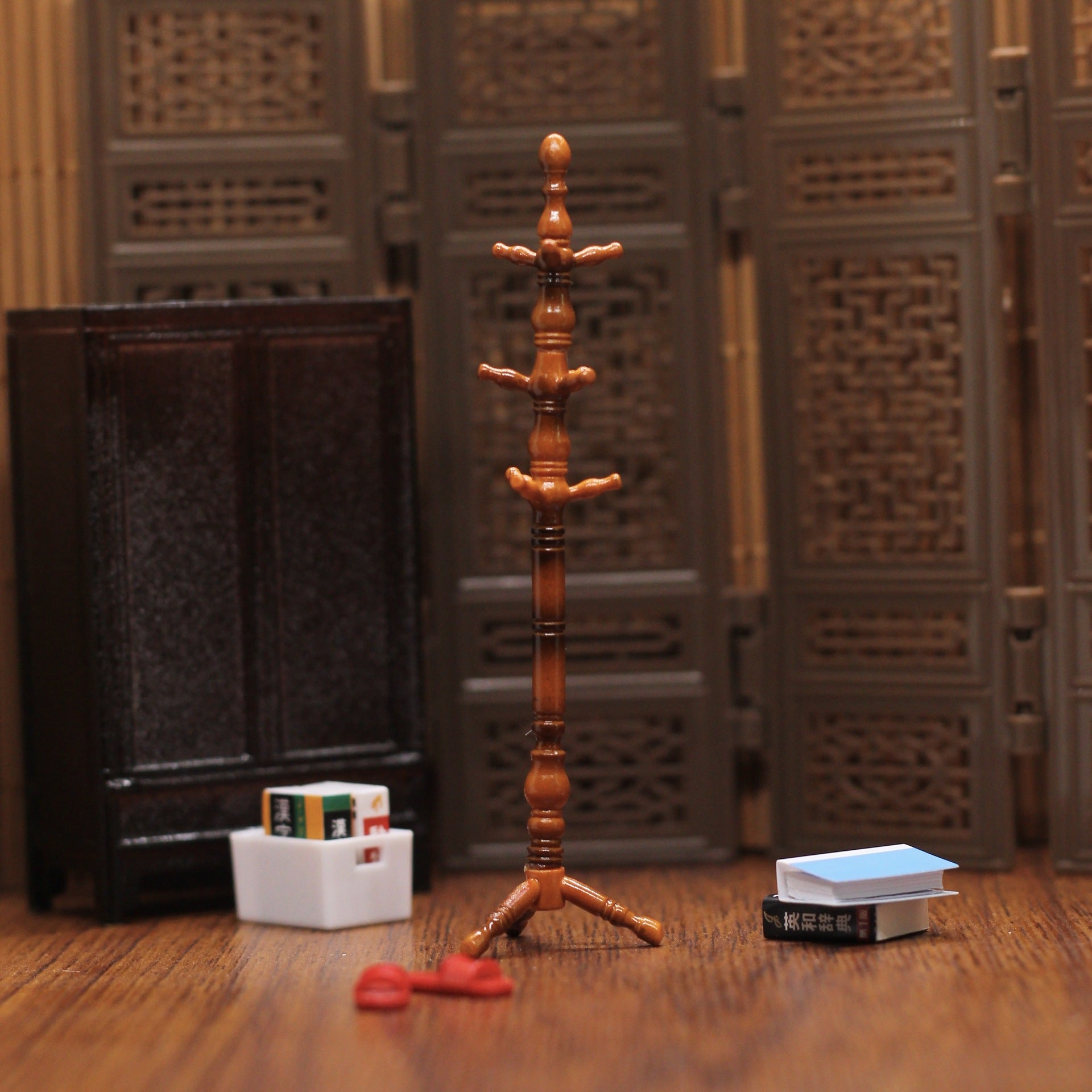 Dollhouse Miniature Dollhouse Accessories Miniature Simulation Mini Floor-standing Coat Rack Vintage Bag Rack Bedroom