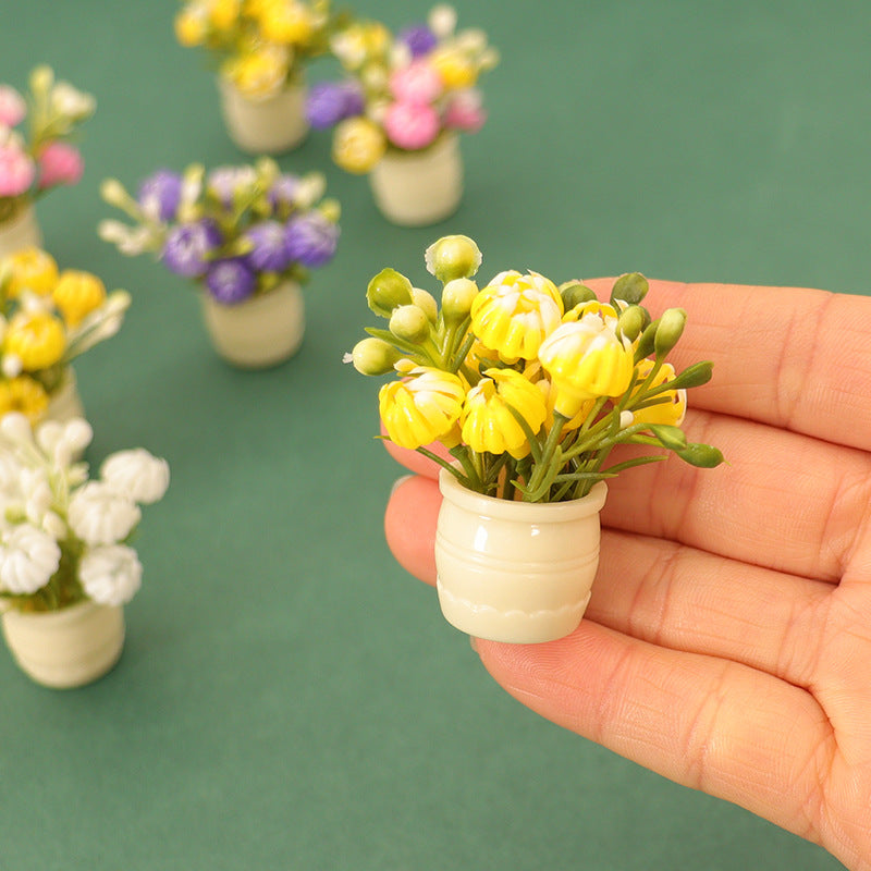 Dollhouse Miniature Plant Pot with Colorful Floral