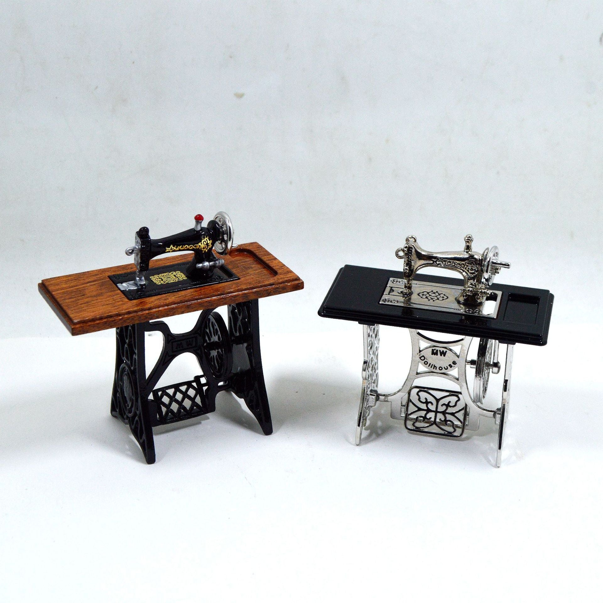 12 Scale Miniature Scene Model Scene Dollhouse Accessories Display Vintage Nostalgic Foot Pedal Sewing Machine Electric Car