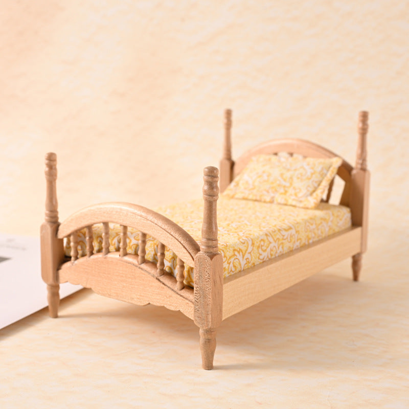 1:12 Dollhouse Mini Furniture Bedroom Micro Scene Wooden Classical European Single Bed