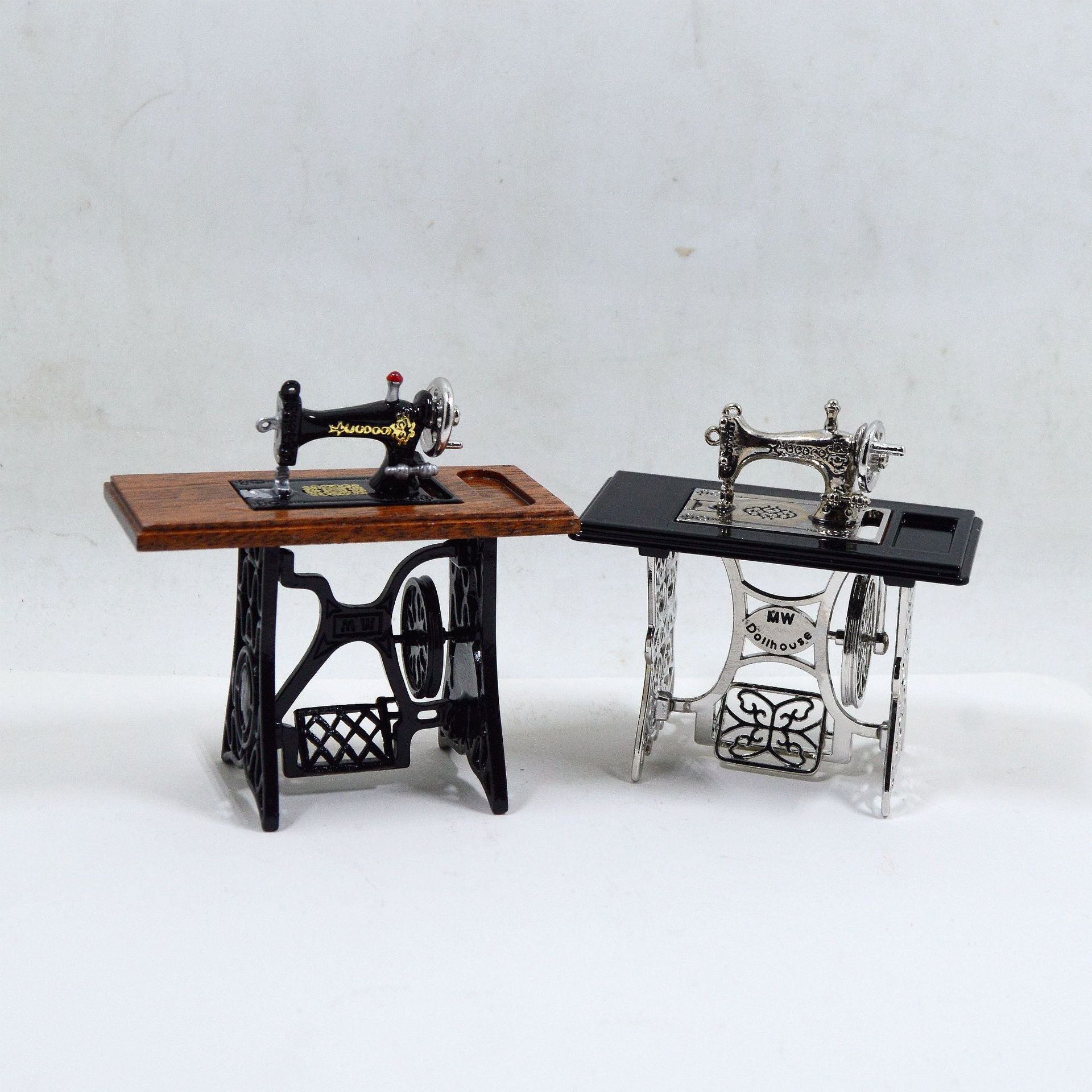 12 Scale Miniature Scene Model Scene Dollhouse Accessories Display Vintage Nostalgic Foot Pedal Sewing Machine Electric Car