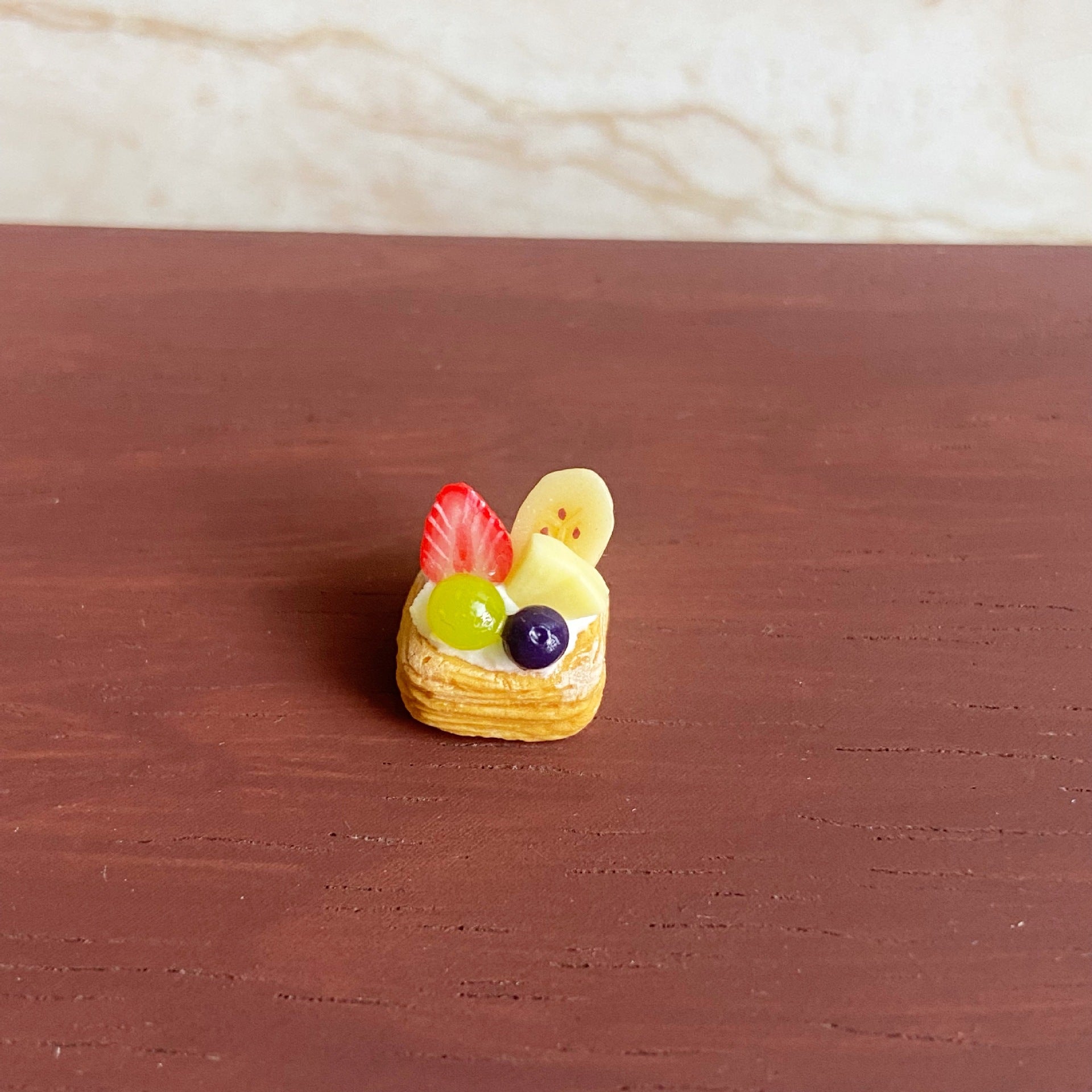 Miniature Food Play Fruit Square Tower Mini Cute Simulation Cake Dollhouse Dollhouse Fridge Magnet Accessories