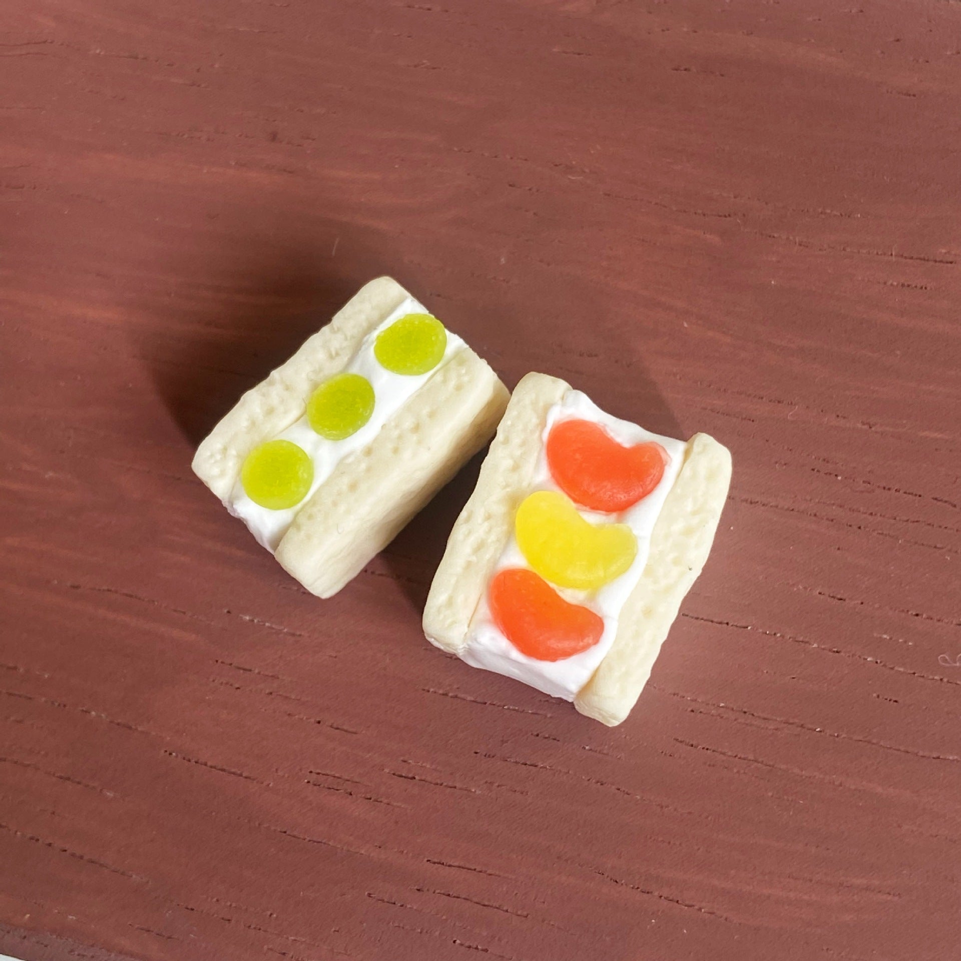 Cute Miniature Realistic Fruit Sandwich Miniature Food Play Model Six-Eighths Dollhouse Toy Decoration Prop