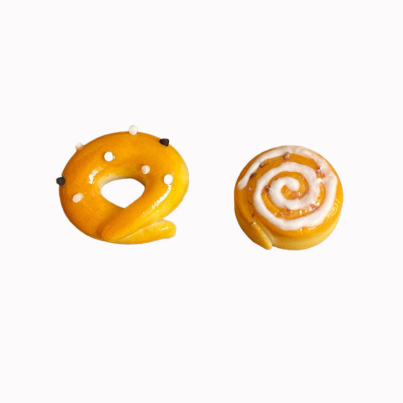 Simulation Bread Miniature Food Play Sesame Bagel and Cinnamon Roll Dollhouse Bakery Scene