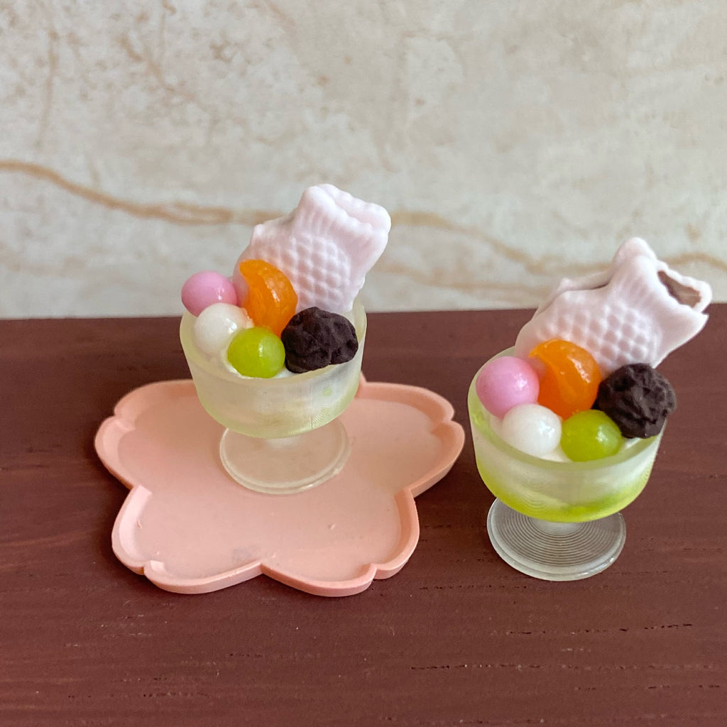 Miniature Pink Sakura Flavored Taiyaki Ice Cream Dollhouse Dessert Shop Accessories