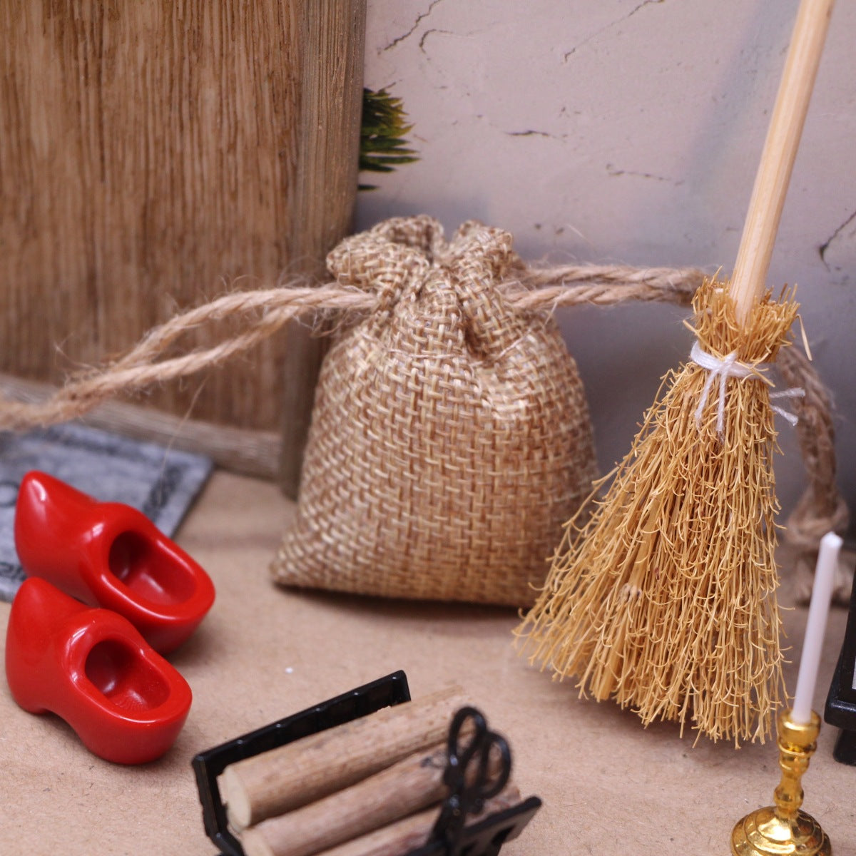 Fairy Tale Dollhouse Mini Resin LED Fireplace Set