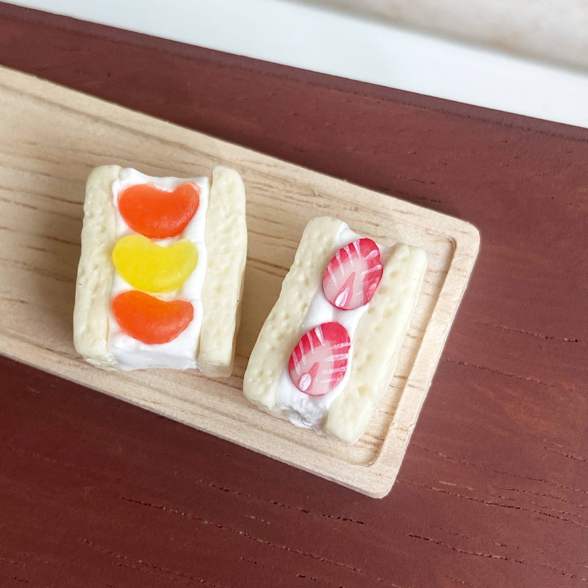 Cute Miniature Realistic Fruit Sandwich Miniature Food Play Model Six-Eighths Dollhouse Toy Decoration Prop