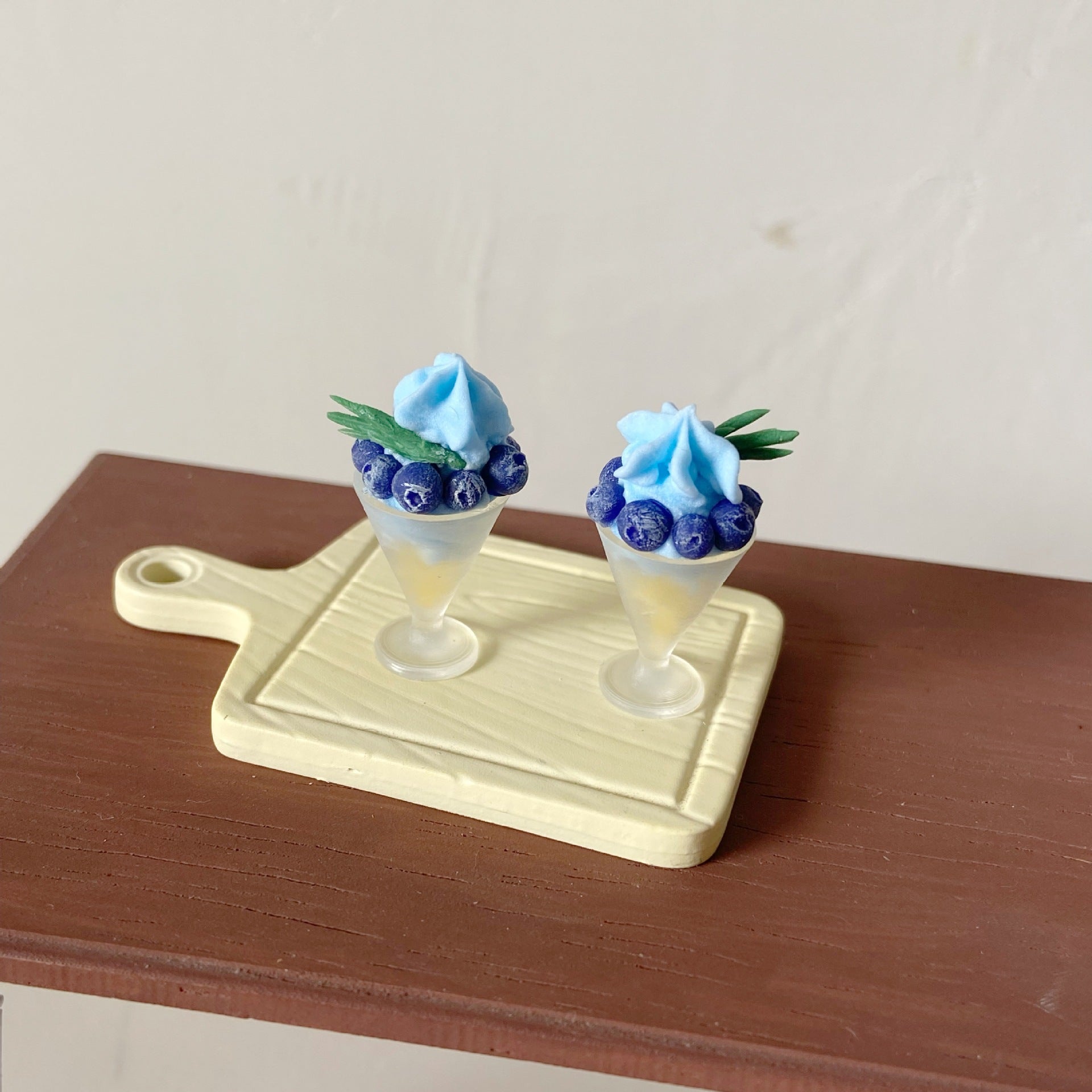 Miniature Food Play Blueberry Cream Cup Eight Points Dollhouse Accessories Dessert Shop Photo Props