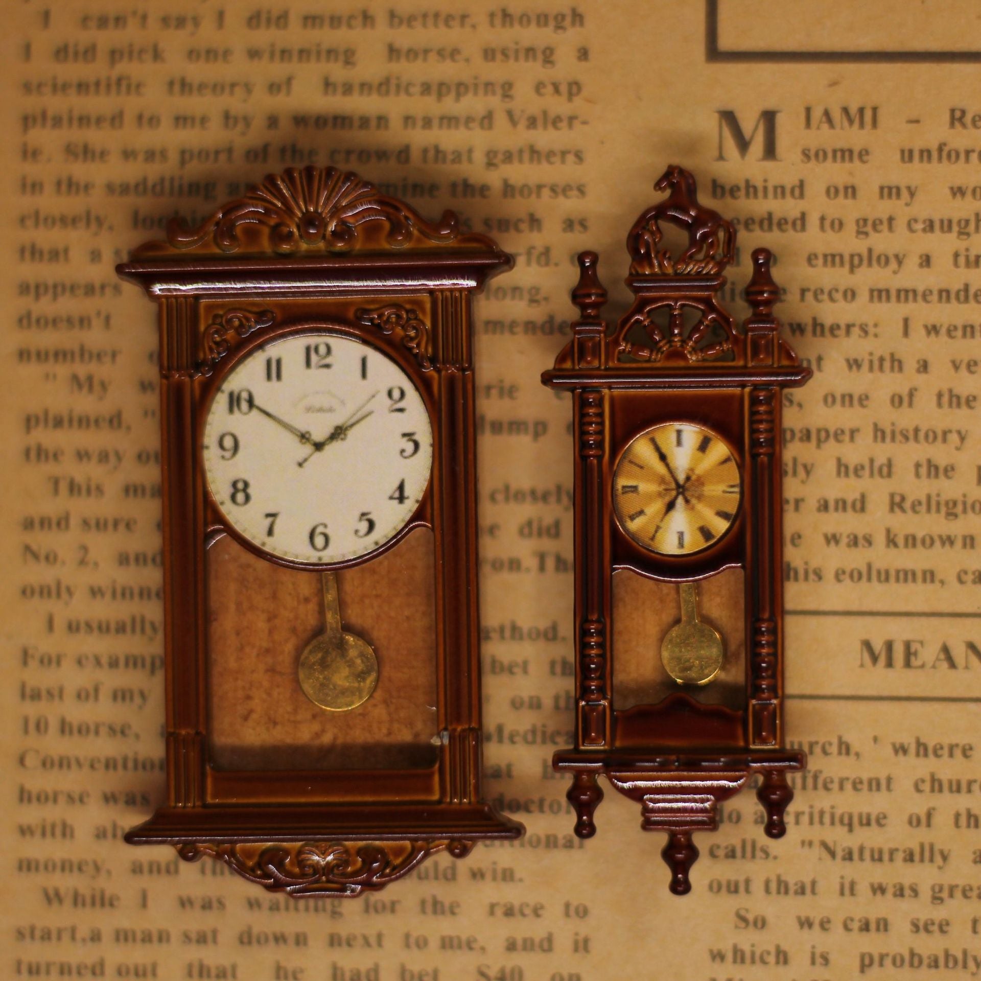New 12-Minute Miniature Dollhouse Accessories Retro Roman Clock Children's Dollhouse Toy Hanging Clock Shooting Scene