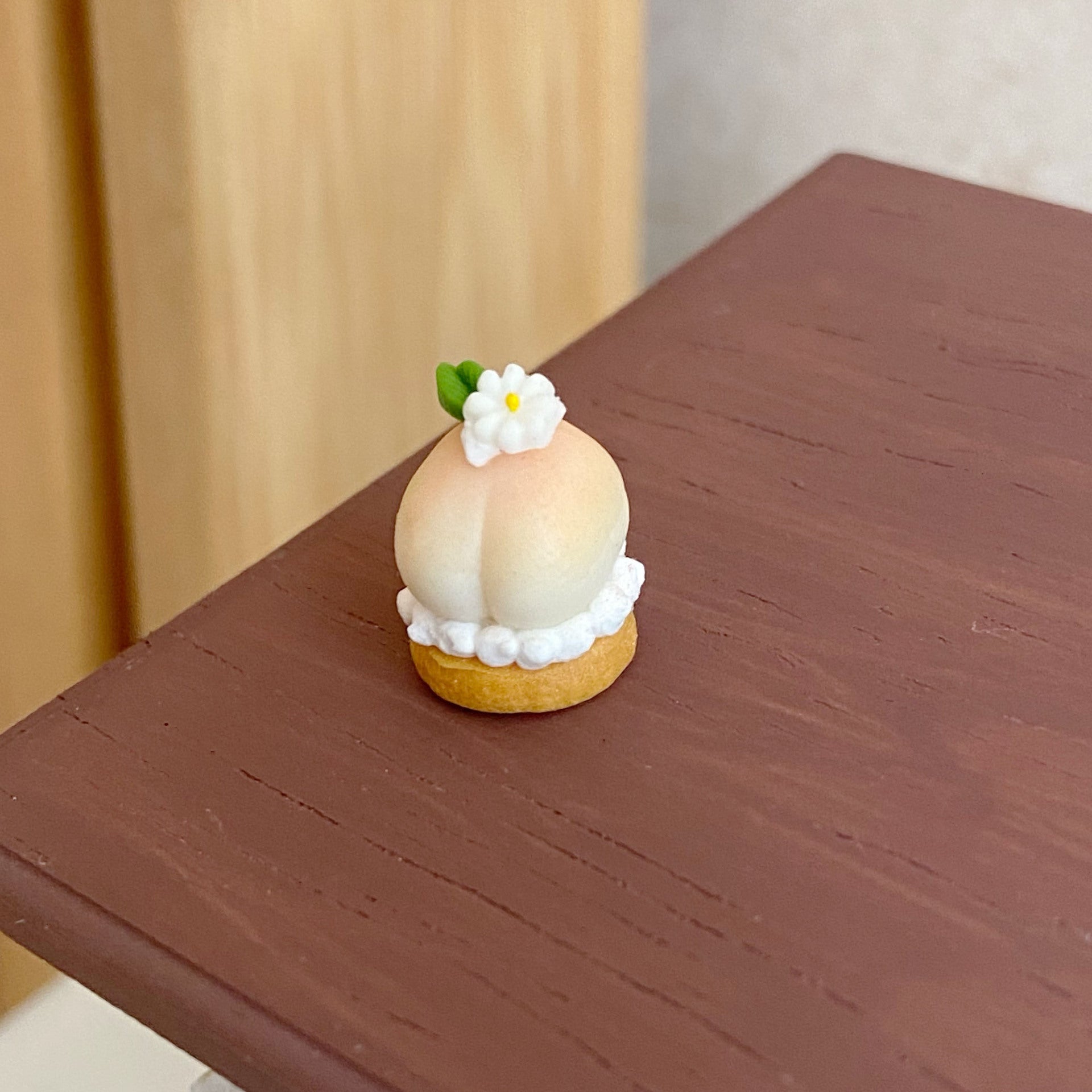 Cute Mini Peach Tower Dollhouse Creative Miniature Cake Food Model Accessories Wholesale