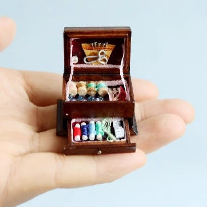 Dollhouse Miniature Sewing Machine Accessory