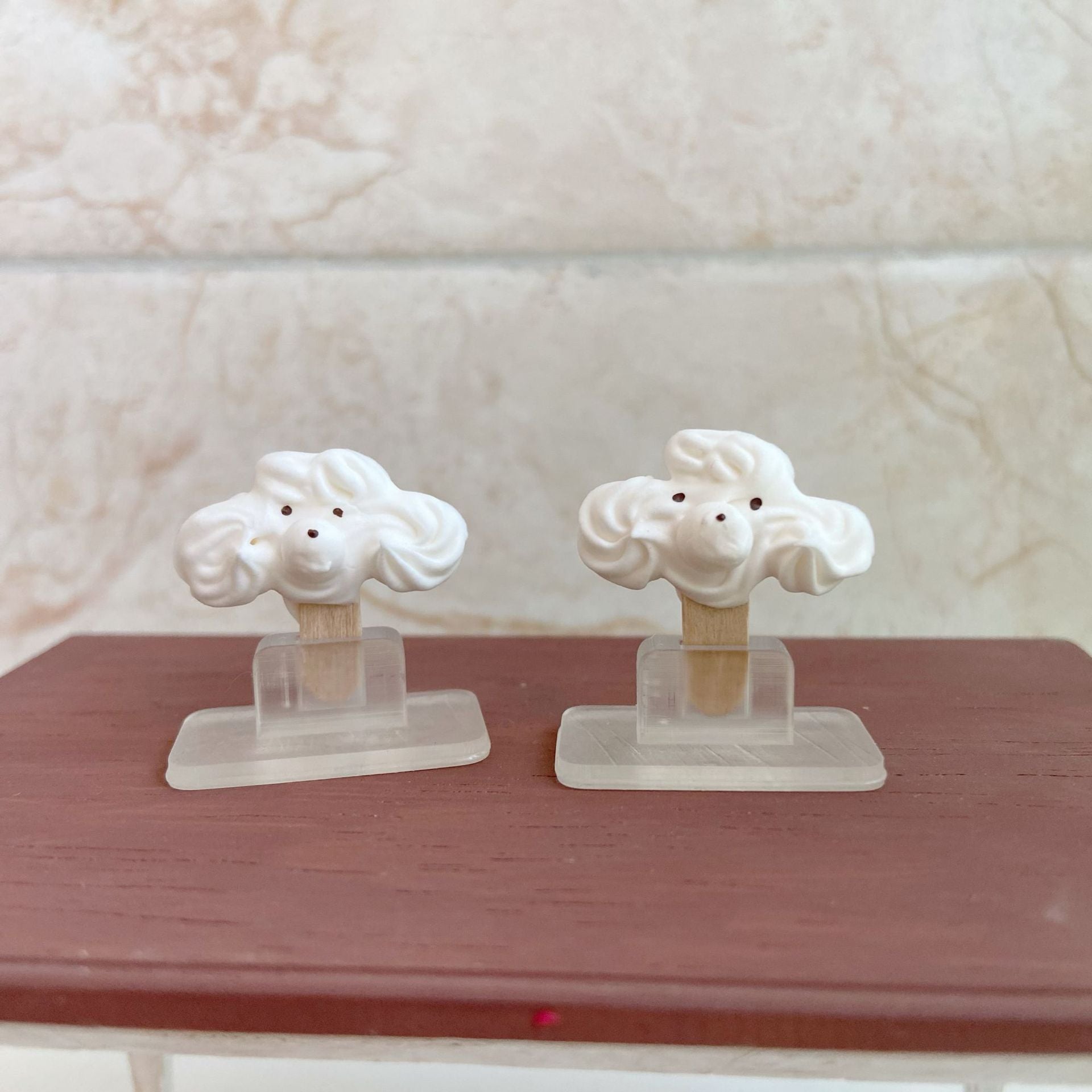 Miniature Food Ice Cream Stand Dollhouse Props Six-Eighths Doll Dessert Shop Scene Decoration