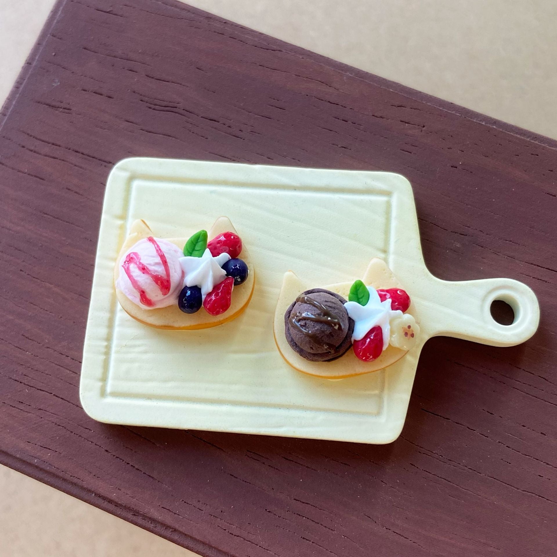 Simulation Cute Strawberry Ice Cream Toast Bread Miniature Food Play Mini Dollhouse Props