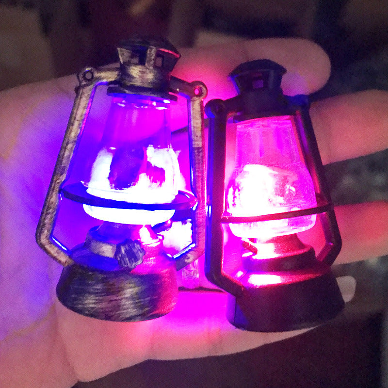 1:12 Dollhouse Miniature Model Playhouse Toy DIY Black Plastic Kerosene Lamp LED Light-Up