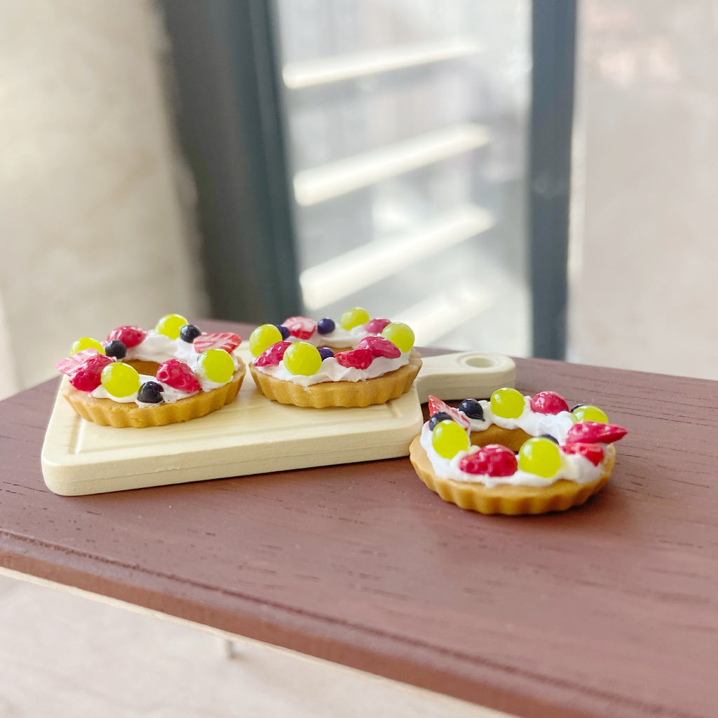 Miniature Christmas Berry Wreath Cake Fun Food Play Six-Dimensional Dessert Shop Dollhouse Accessories
