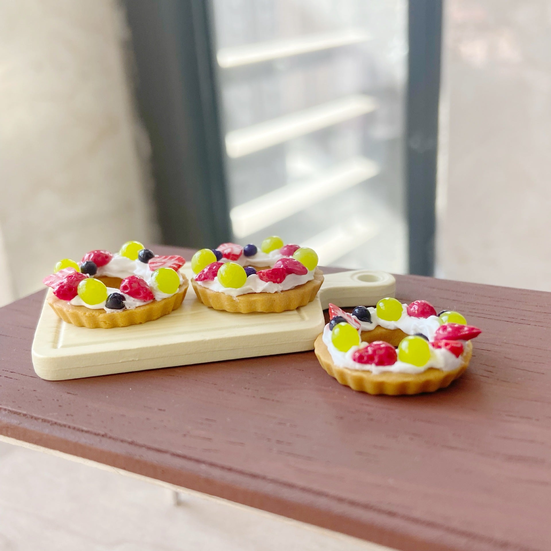 Miniature Christmas Berry Wreath Cake Fun Food Play Six-Dimensional Dessert Shop Dollhouse Accessories