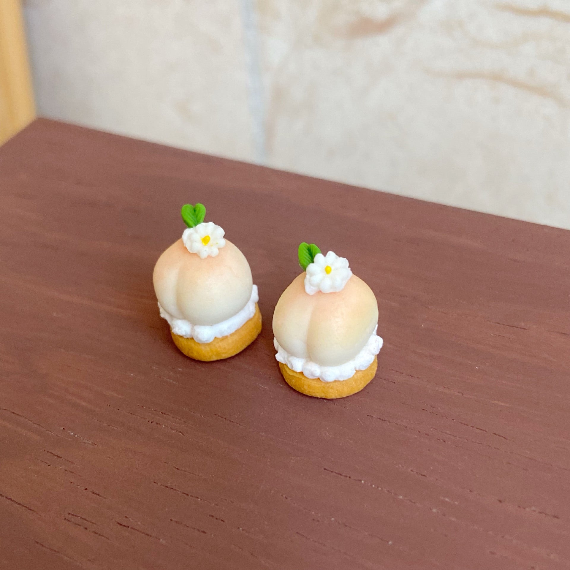 Cute Mini Peach Tower Dollhouse Creative Miniature Cake Food Model Accessories Wholesale