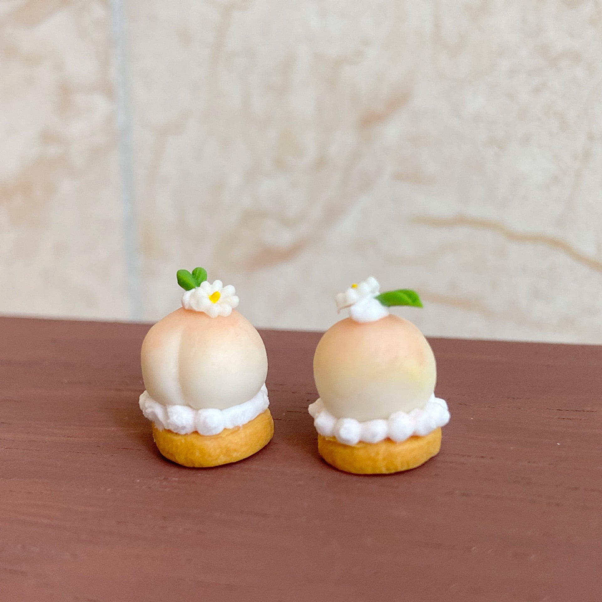 Cute Mini Peach Tower Dollhouse Creative Miniature Cake Food Model Accessories Wholesale