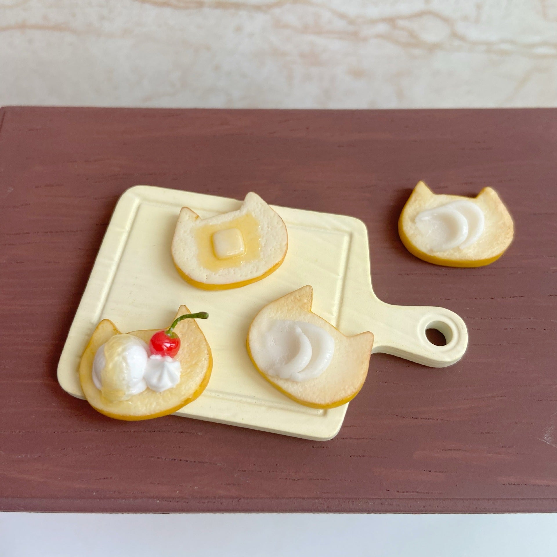 Cute Fun Simulation Toast Bread Miniature Food Play Mini Dollhouse Bakery Props