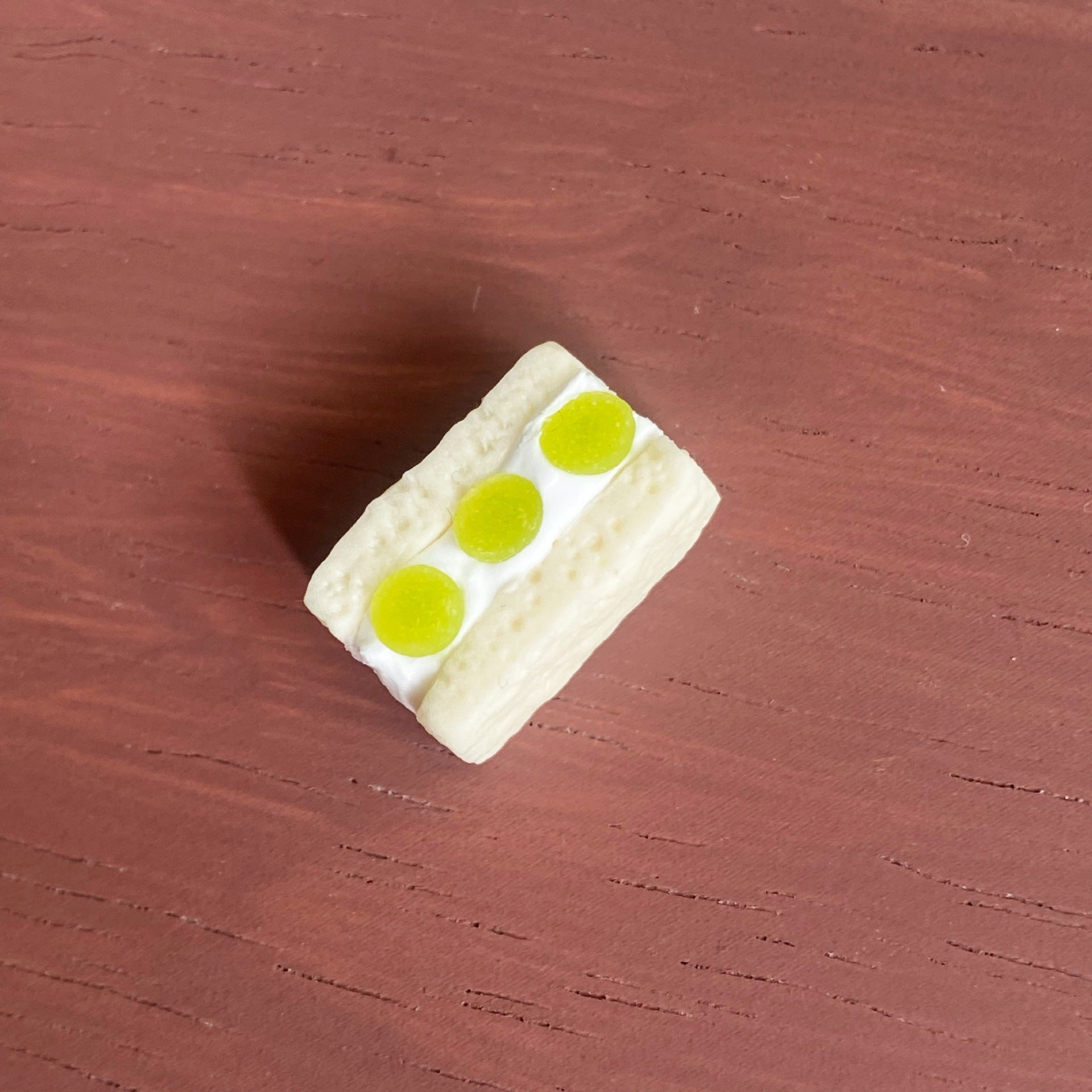 Cute Miniature Realistic Fruit Sandwich Miniature Food Play Model Six-Eighths Dollhouse Toy Decoration Prop