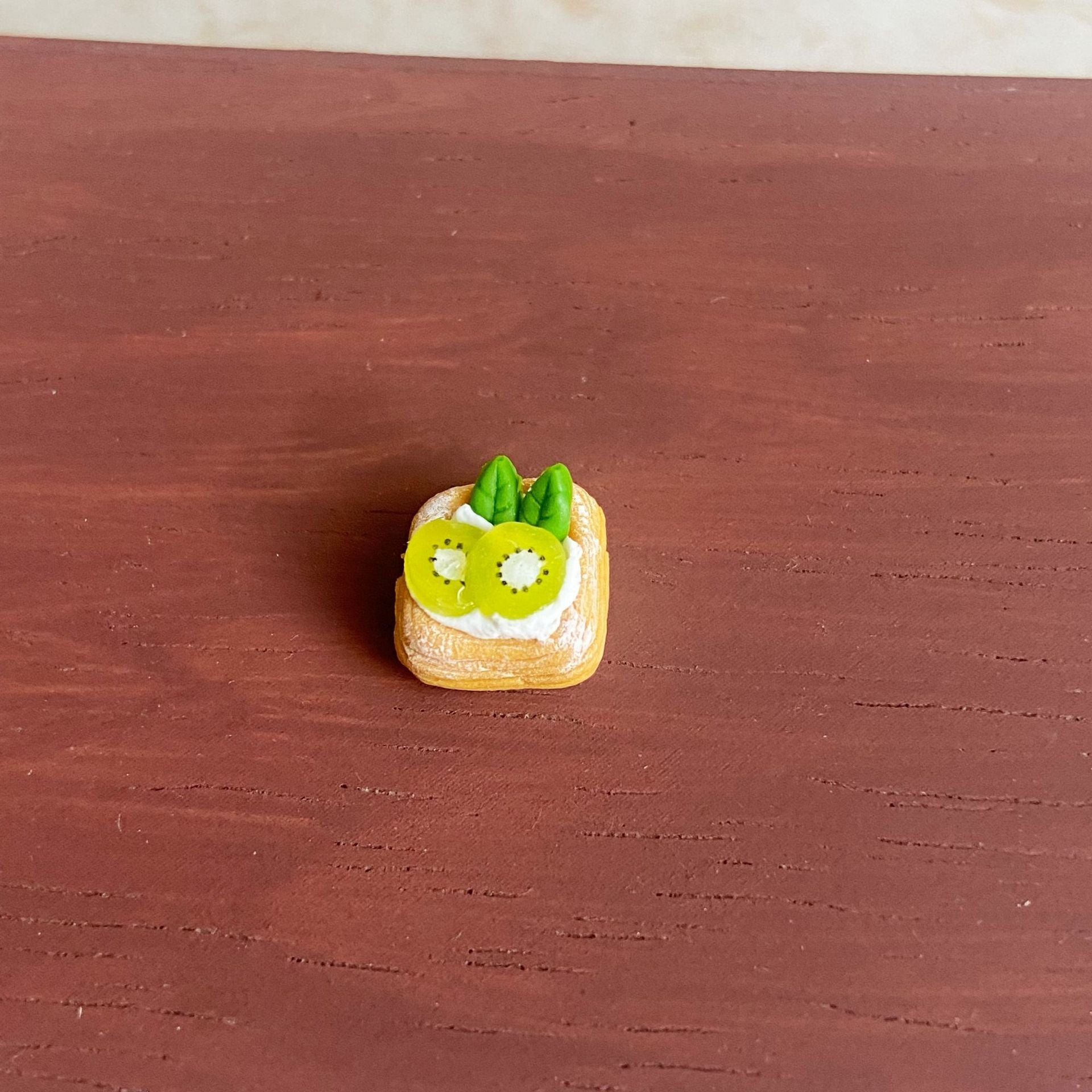 Miniature Food Play Fruit Square Tower Mini Cute Simulation Cake Dollhouse Dollhouse Fridge Magnet Accessories