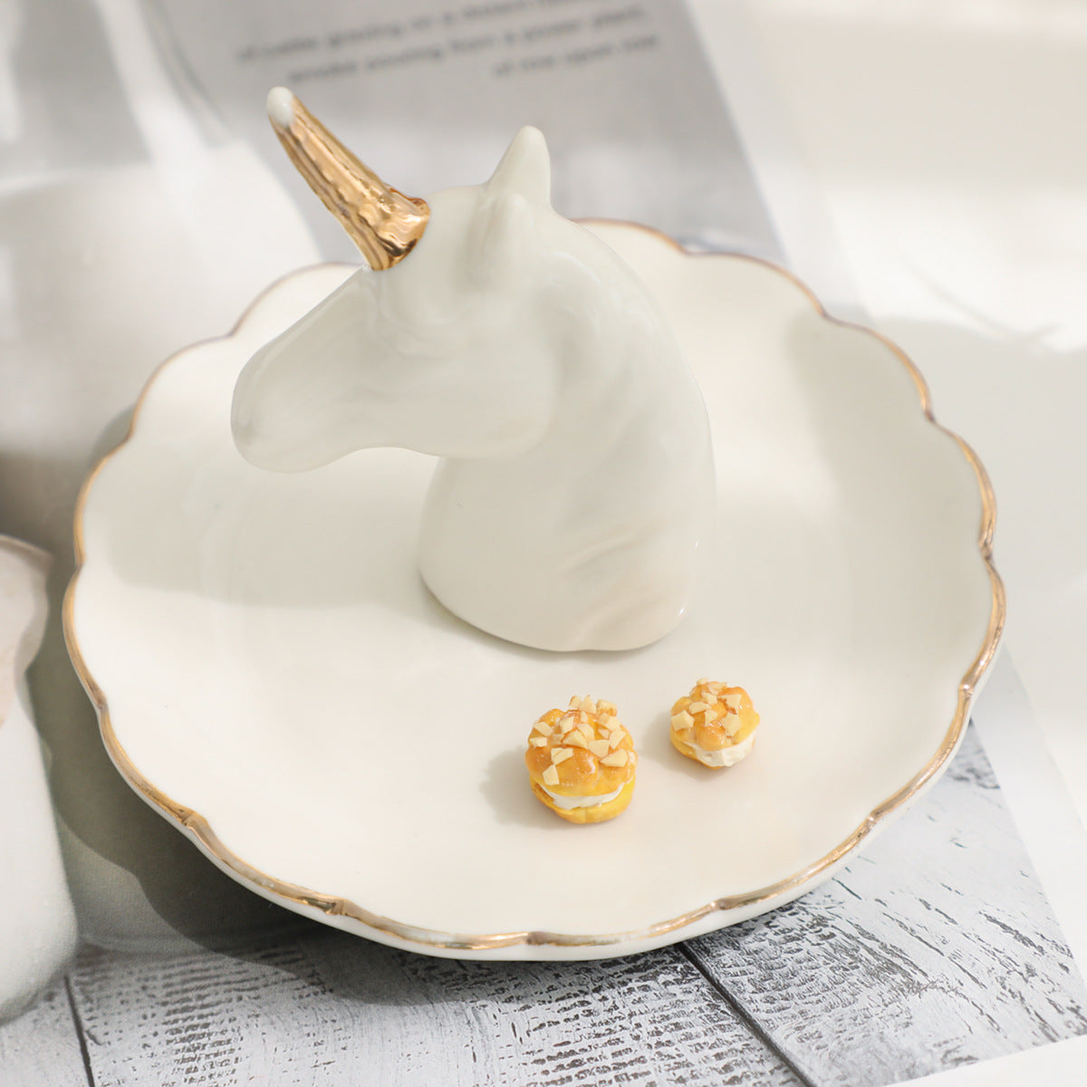 Simulation Food Miniature Dollhouse Cream Puff Play Food BJD Blind Box OB11 Eight-point Twelve-point Dollhouse