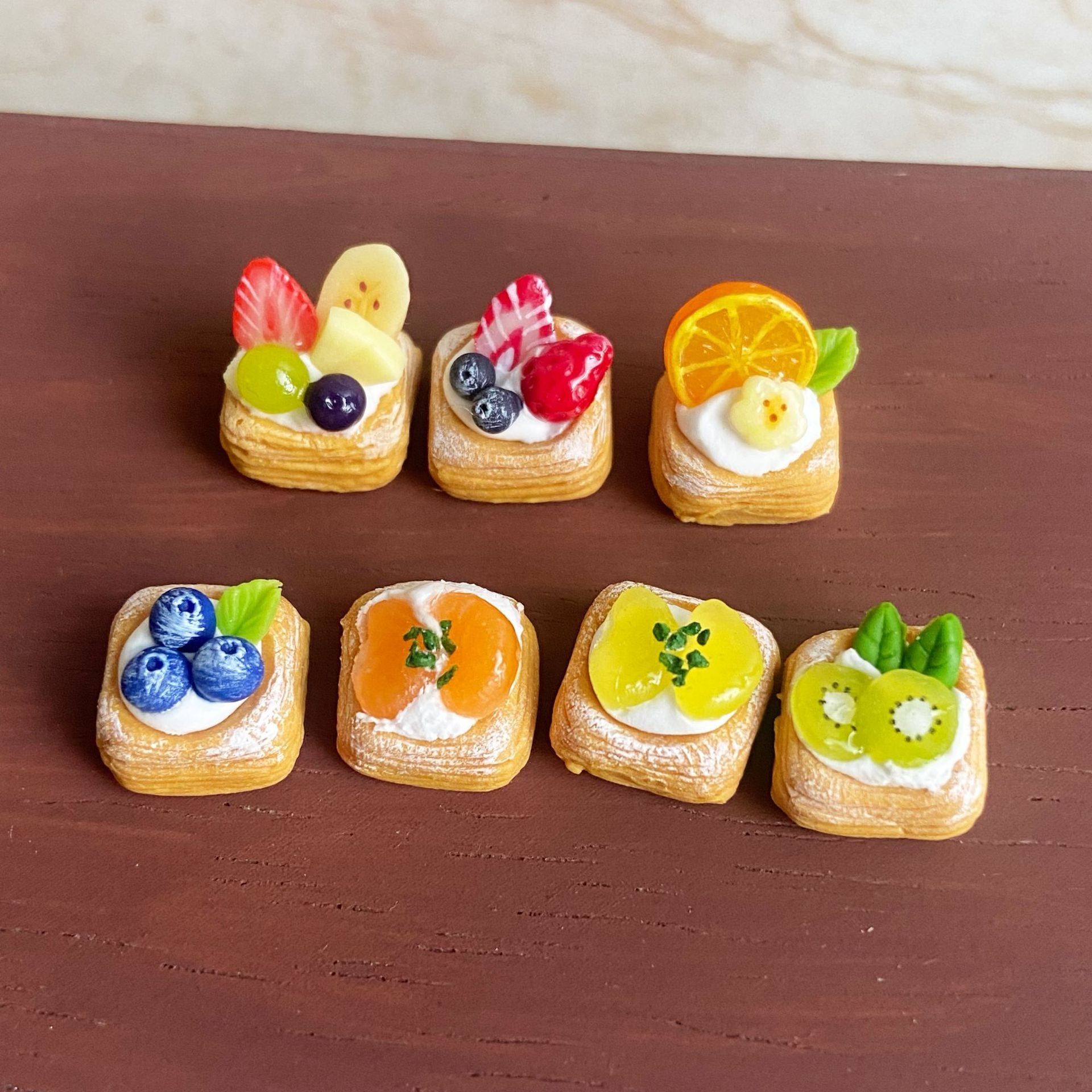 Miniature Food Play Fruit Square Tower Mini Cute Simulation Cake Dollhouse Dollhouse Fridge Magnet Accessories